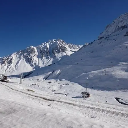 Mongie Tourmalet 90 *